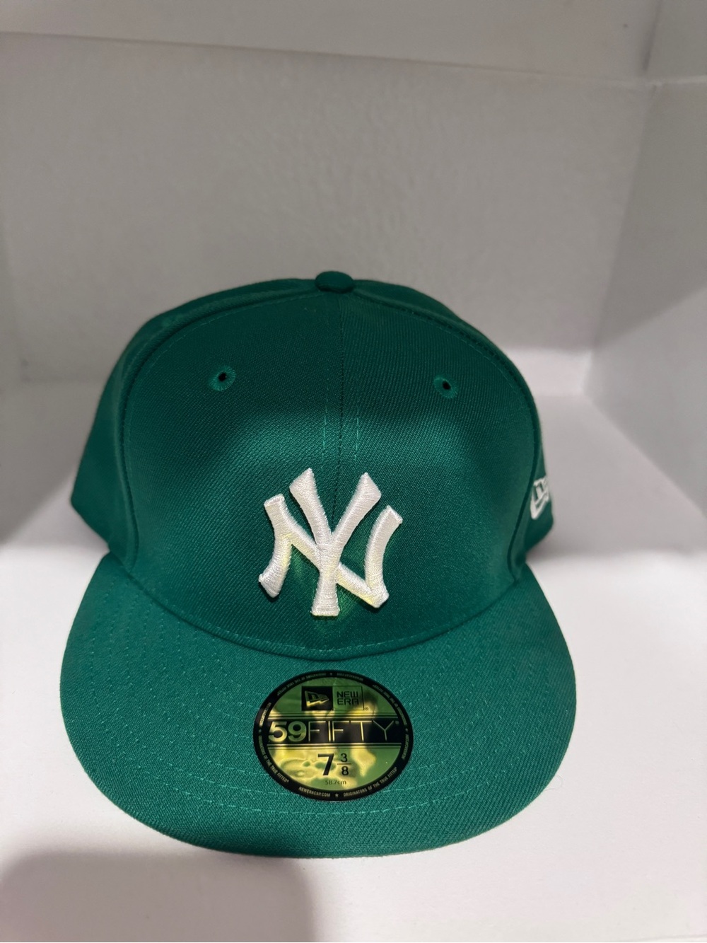 New Era Kids' Green NY Yankees Fitted Cap with White Logo